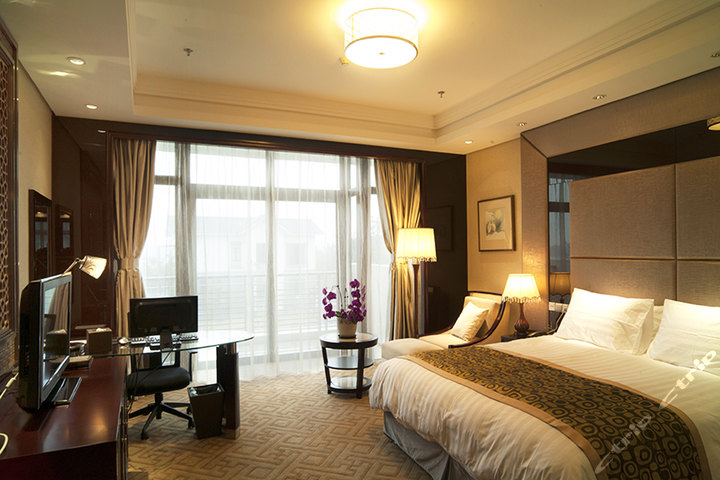 上海明珠湖度假村(大床房)团购-酒店团购