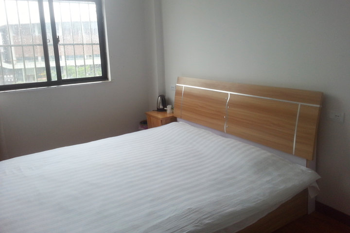 背景墙 房间 家居 酒店 设计 卧室 卧室装修 现代 装修 720_480