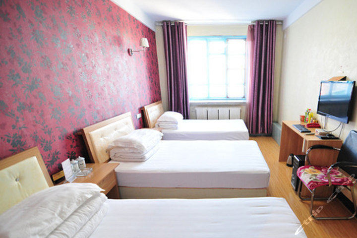 齐齐哈尔古楼宾馆(三人间)团购-齐齐哈尔酒店团