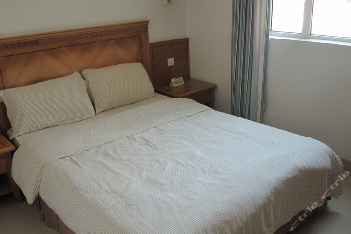 深圳玫瑰酒店(海景大床房)团购-原价428元-团购