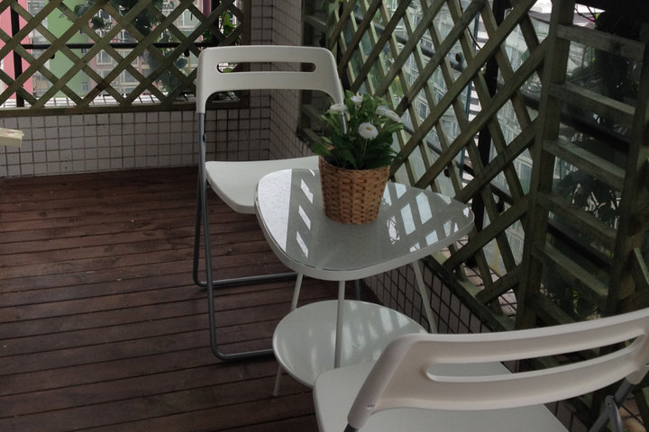 成都蓝瑟青年公寓(女生6人间床位) | 酒店 | 拉手