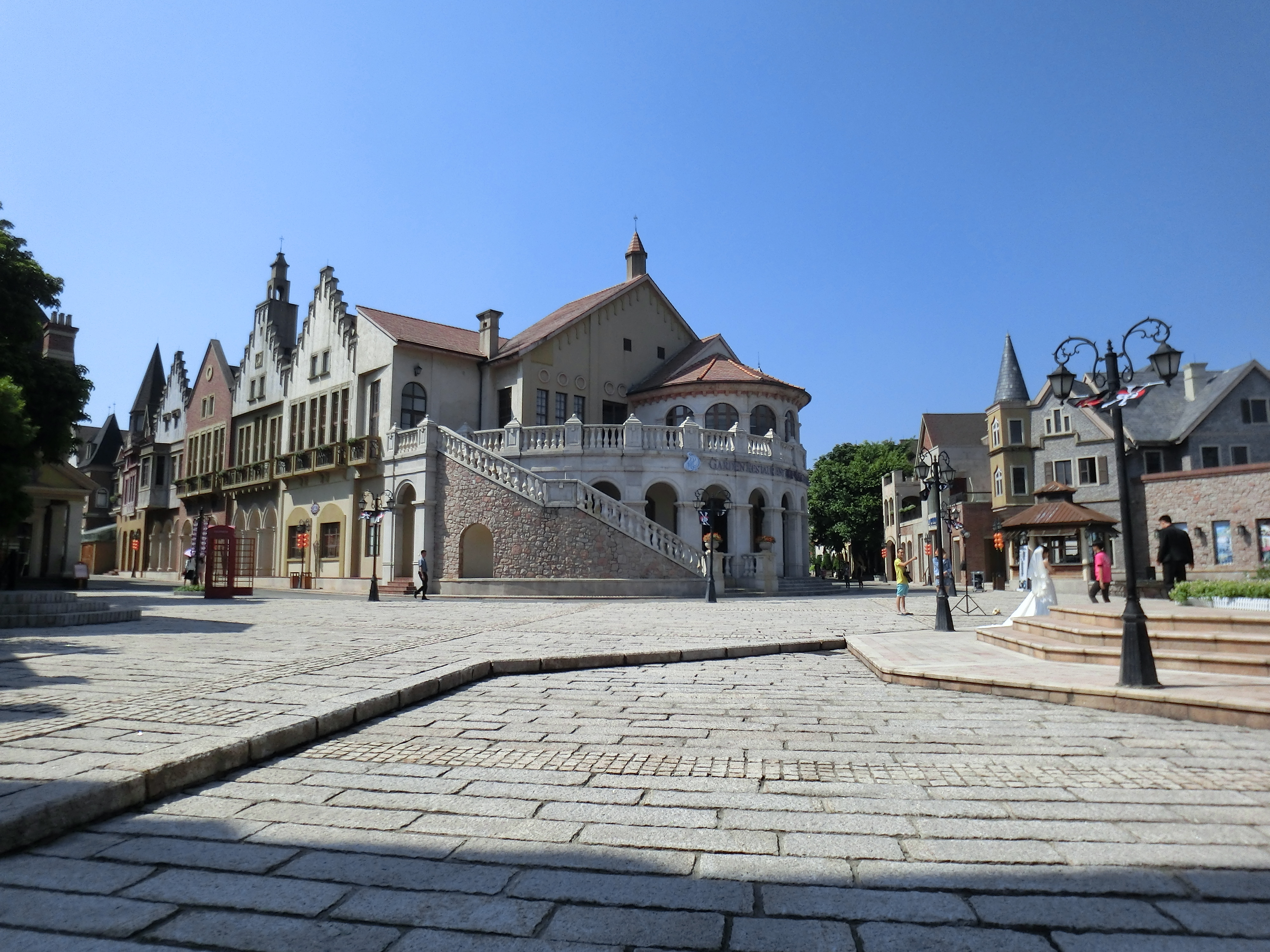 欧洲小镇风~很适宜情侣一家大小休闲度假之地