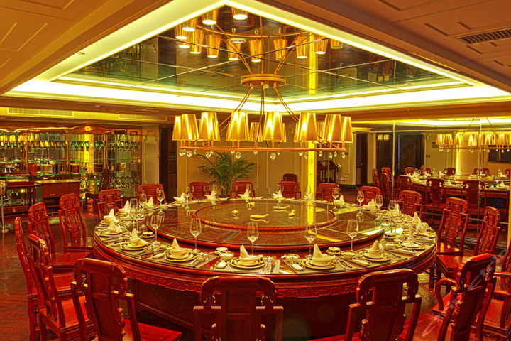 义乌摩根国际大酒店(豪华圆床房 早餐)
