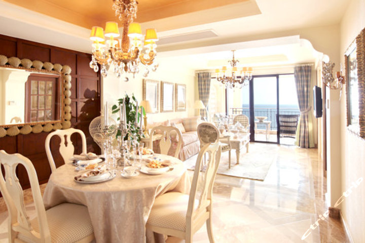 海航铂爵公馆度假酒店(豪华海景家庭套房)-三亚