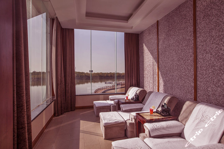 【松江】尊享上海之根雪浪湖度假村豪华标间1