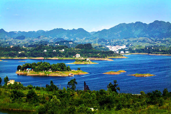 重庆长寿湖水口台露营基地(双人帐篷)