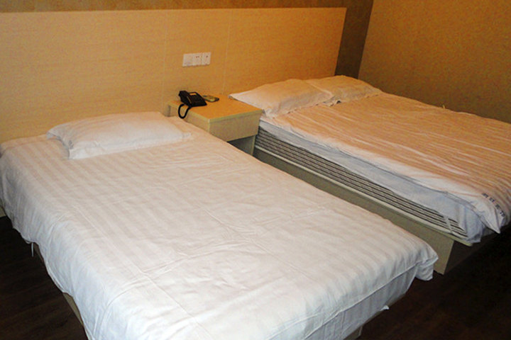 【天利连锁酒店(上海海伦路地铁站店)原吉泰连