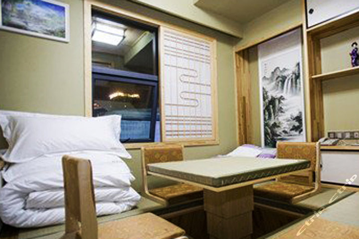 菲尼斯卡酒店长沙宝南街店-菲尼斯主题房团购