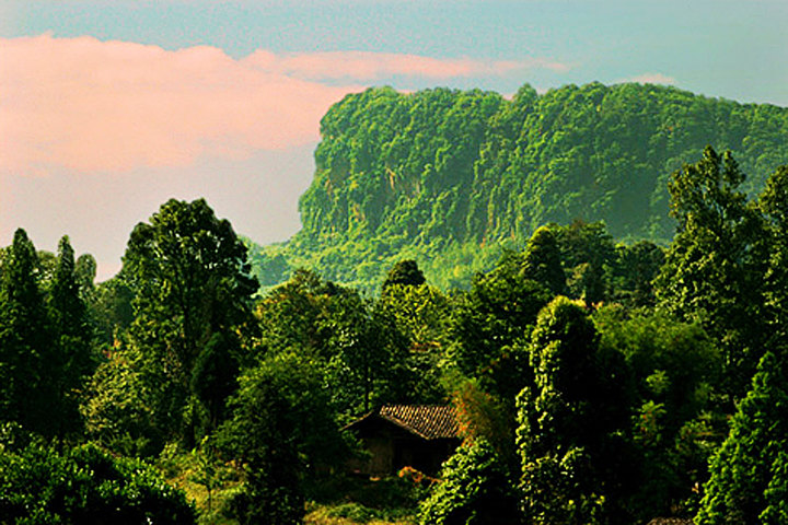 【丹棱老峨山宾馆团购】丹棱老峨山宾馆(标准间+景区)