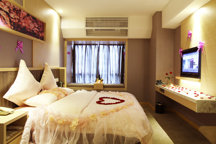 供应河南鸿星装饰浪漫情侣情趣房创意主题酒店设计装修服务公司【设计