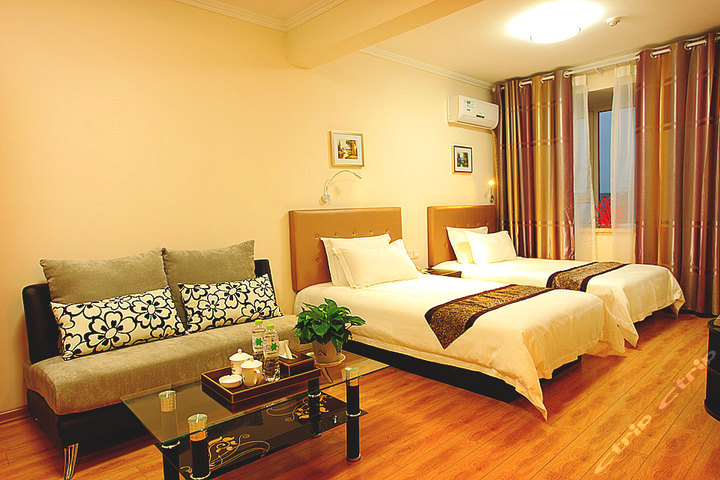 青岛鑫龙假日酒店式公寓(行政三人套房)-青岛酒