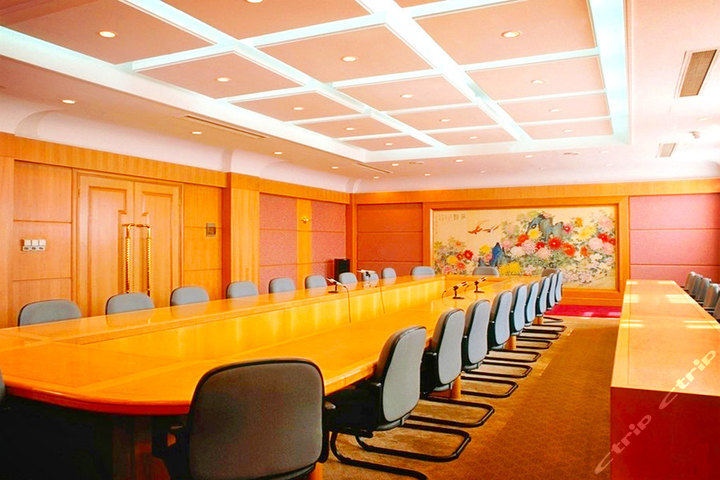 锦绣香江温泉酒店(玫瑰庄园别墅+温泉)团购-广