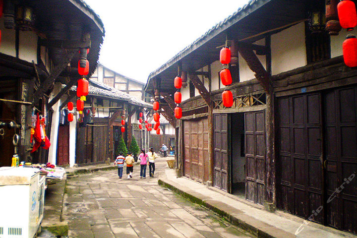 重庆城--街,张关水溶洞,龙兴古镇一日游