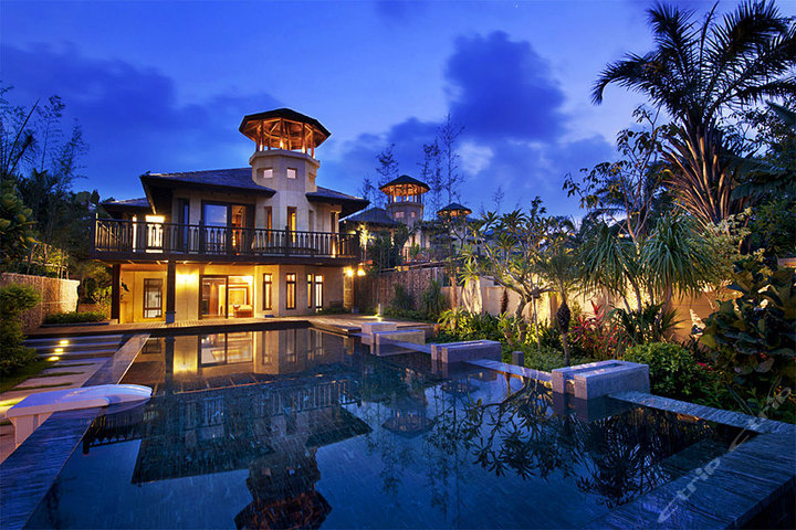 开维三亚海棠湾凯宾斯基酒店豪华景观房2晚+三亚爱琴海岸康年套房度假酒店开放式山景房(1房1厅)1晚\/三亚维景国际度假酒店豪华标准房1晚团购-三亚酒店团购-【携程团购】