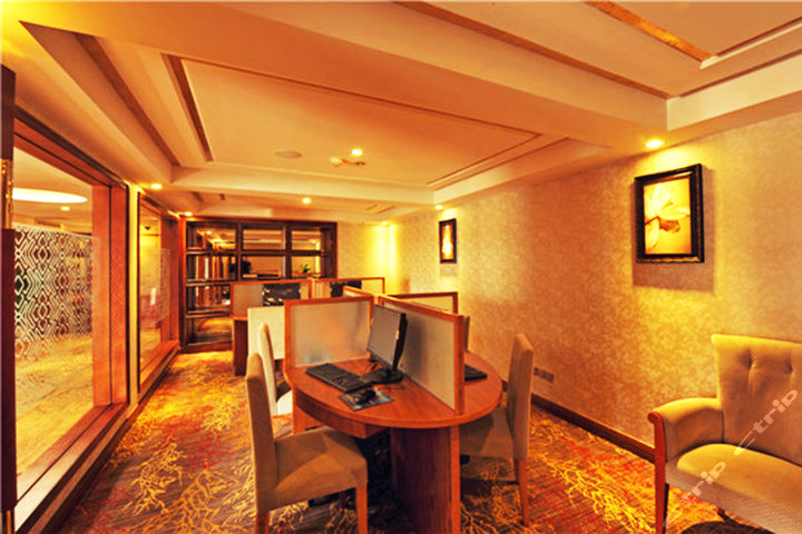 总统八号游轮(豪华阳台标间3晚重庆出发)团购