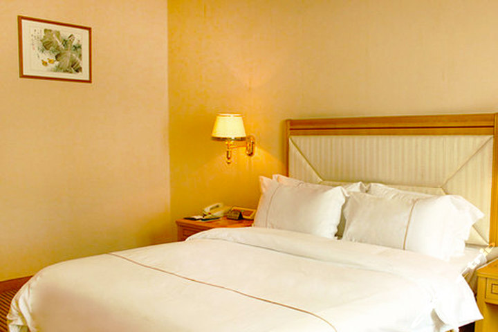 【近中大北门码头】尊享广州新珠江大酒店标准