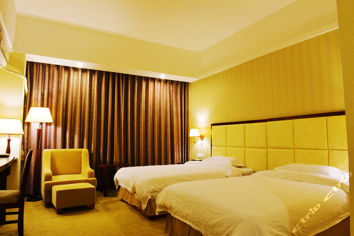 韶关新丰澳城花园酒店(豪华房+温泉门票)团购