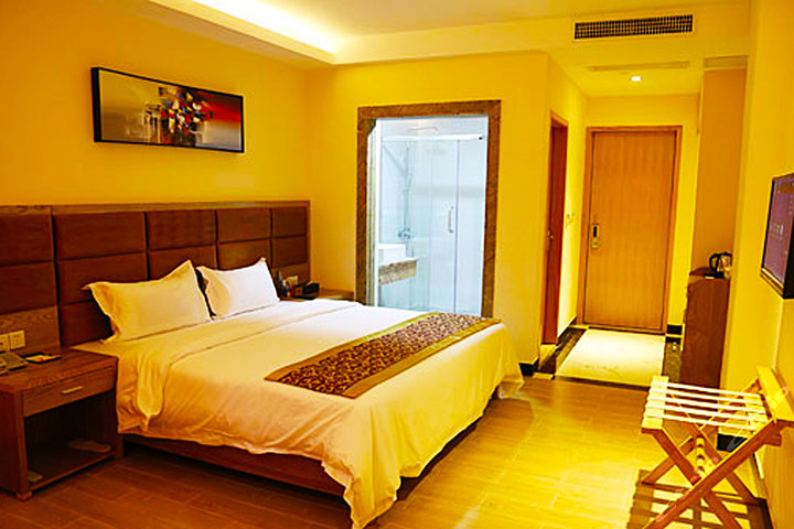 【白云区】尊享广州斯特威酒店高级大床房\/高级双床房1晚!酒店位于广州市三元里大道与德康路交汇处，毗邻广州火车站，三元里地铁站，距离新白云机场，琶洲会展中心仅25分钟车程，位置优越，交通便捷!_团800广州团购网站大全