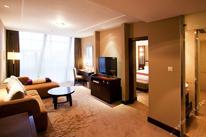 青岛昆仑海景度假酒店(行政套房)-青岛酒店旅游