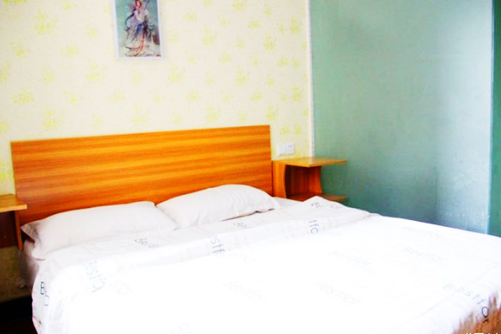 尊享武汉领秀城商务酒店公寓时尚情侣大床房1