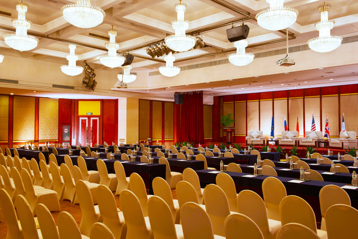 尊享宁波凯洲皇冠假日酒店高级房1晚+2份早餐