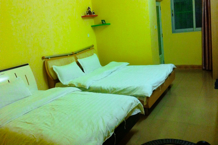 【厦门转角客栈团购】厦门转角客栈(豪华大床\/家庭房\/三人房)团购