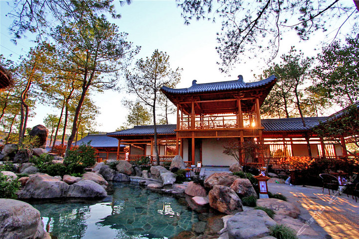 武义唐风露天温泉(室内日式房+温泉周末)团购-酒店团购-【携程团购】