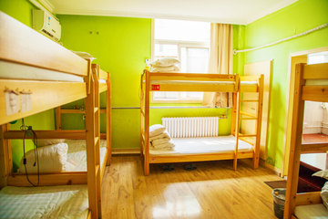 【车辇店胡同】尊享北京富山国际青年旅社八人