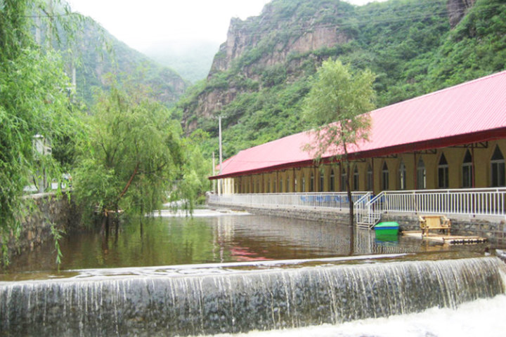 雾灵山浩宇度假村