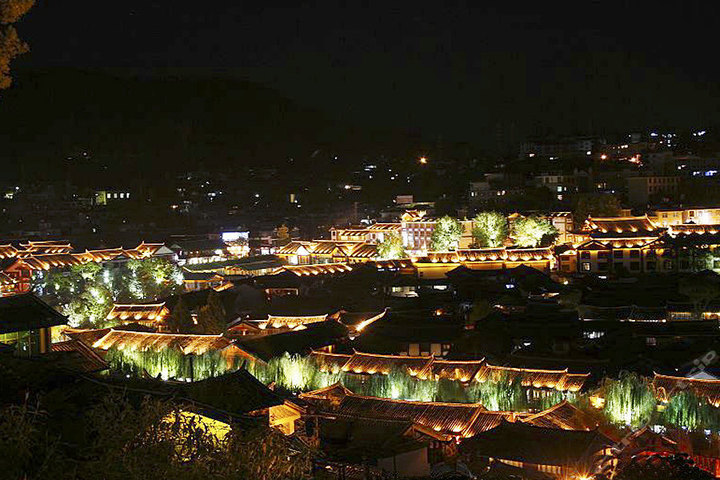 丽江丽景苑13号酒店别墅(三人间)豪华别墅白色图片