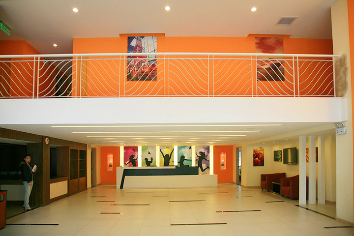 尊享云顶之星(上海大柏树店)电视大床房1晚+免