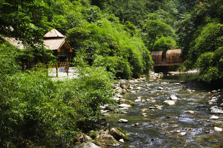 黑山谷度假酒店(商务间-平日尊享-双门票)