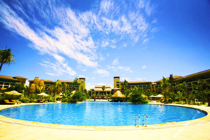 三亚君澜度假酒店(豪华池畔房2晚-BBQ)团购-三