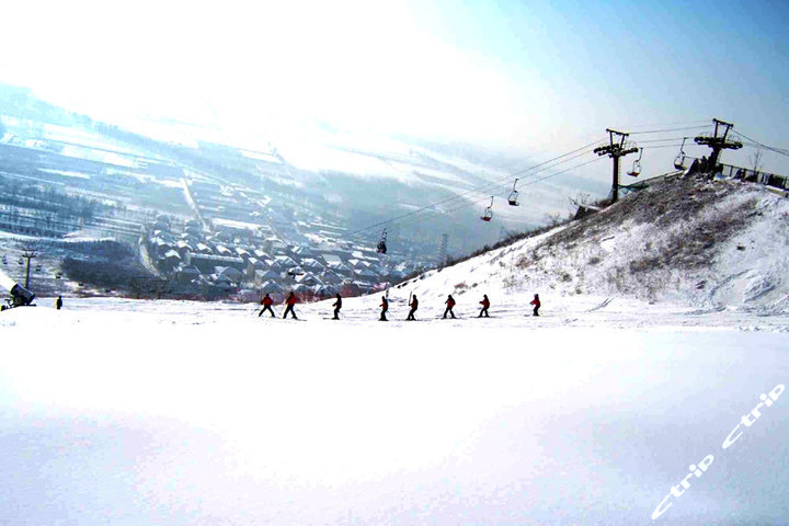 北京军都山滑雪场