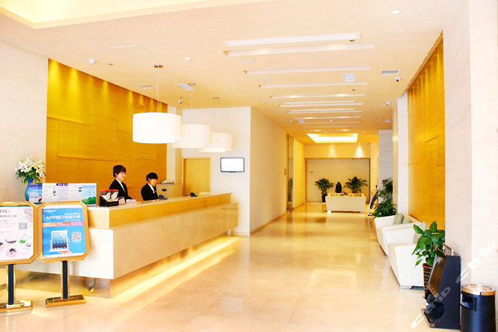 全季酒店(大连青泥洼店—前台
