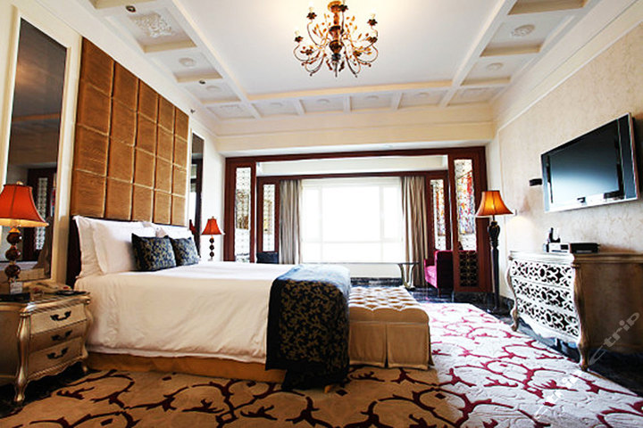 深圳华侨城茵特拉根(豪华房+两日游套餐)团购