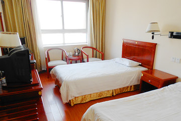 青岛火车站、栈桥区附近酒店团购,青岛火车站