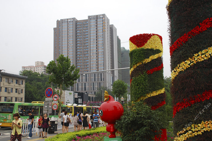 【雁塔区】尊享西安城市坐标酒店豪华大床间\/