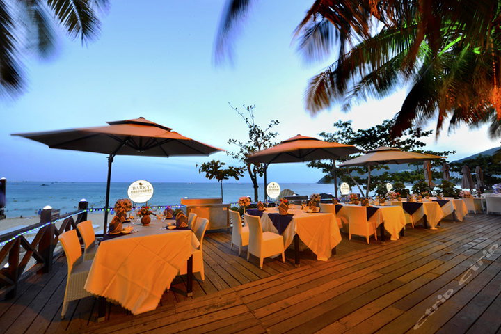 三亚柏瑞精品海景酒店(高级雅致房+餐券)团购