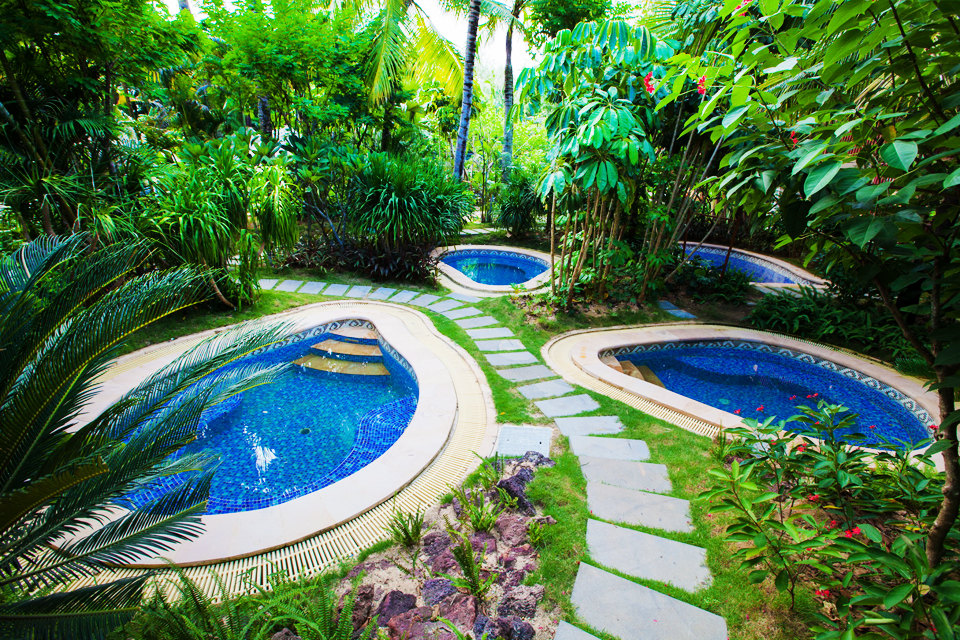 尊享三亚南田温泉好汉坡国际度假酒店温泉成人票1张!_团800三亚团购网站大全