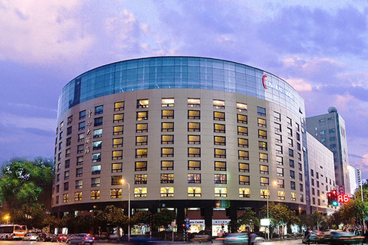 南京中心大酒店(豪华房-周六至周一适用)-南京团购-团购王南京站