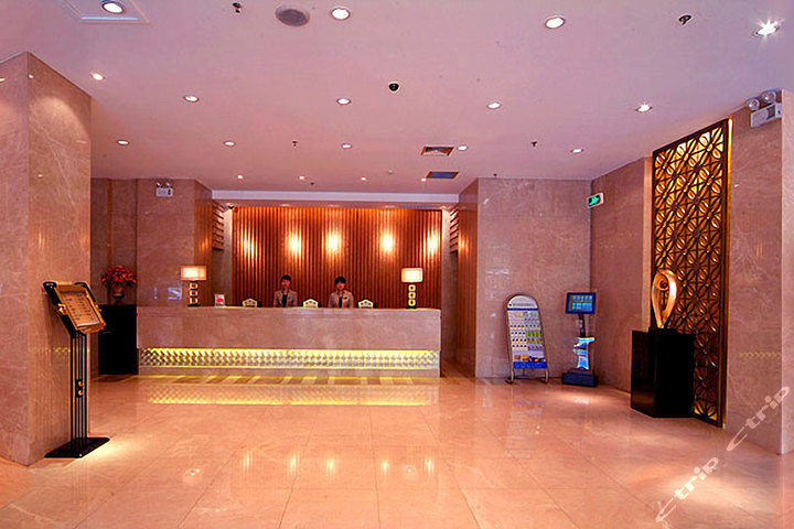 【超值价 性价比高】尊享南京东方珍珠饭店雅