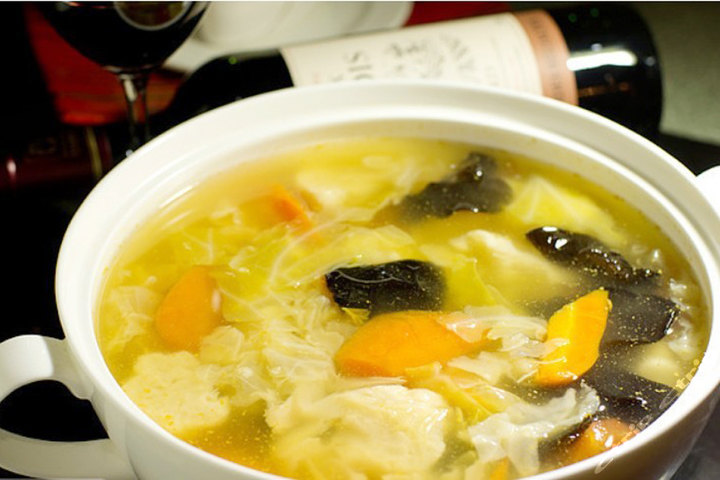 上海齐鲁万怡大酒店 老火例汤