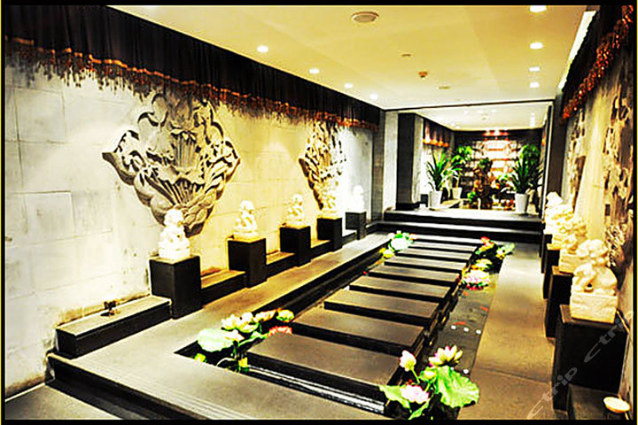 北京大公馆(标准大床房+温泉-含4餐)团购-酒店团购-【携程团购】