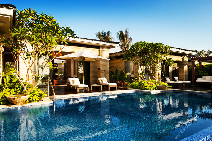 三亚康莱德泳池居+南田温泉情侣园景别墅团购-酒店团购-【携程团购】