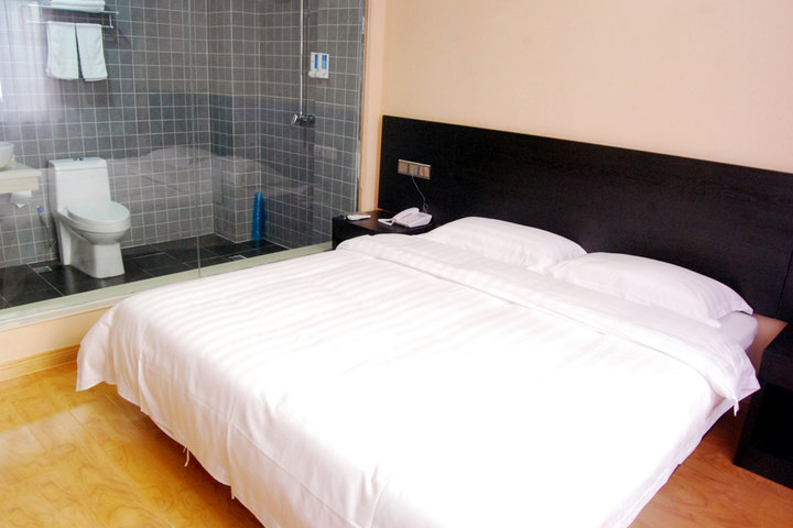 郑州嵩山路【嵩山路】都市118连锁酒店尊享都