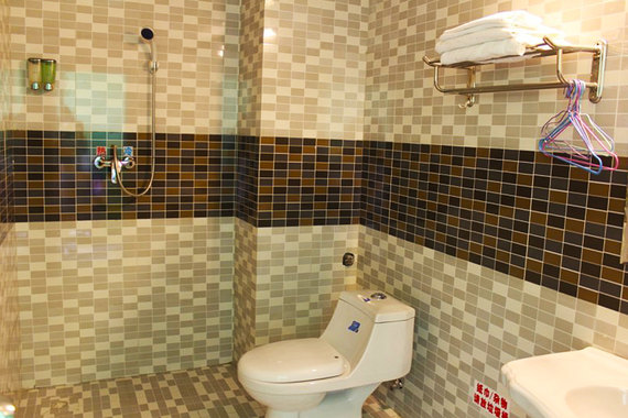 【近黄埔古港路】尊享广州加州宾馆大床房1晚