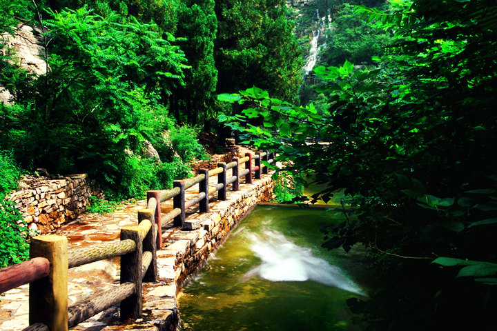 济南黄金谷山水画廊风景区