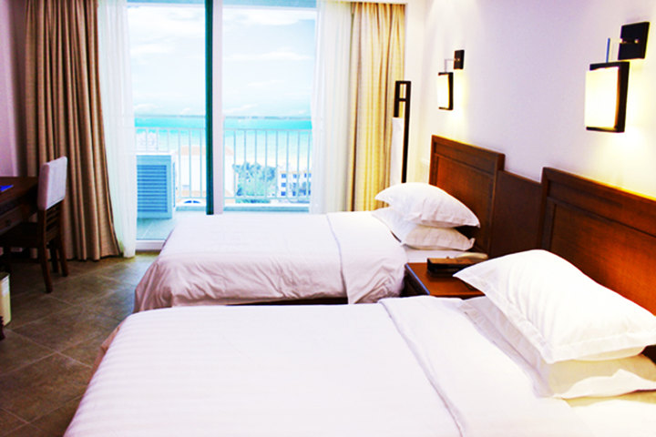 尊享三亚海悦湾度假酒店高级海景房1晚+2份早