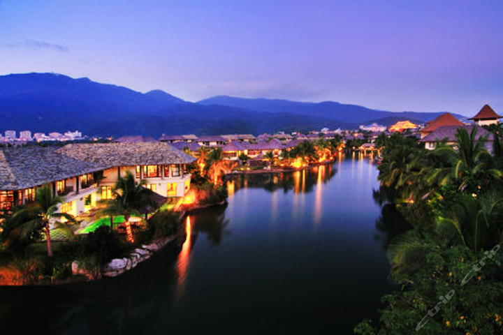 三亚亚龙湾五号(别墅客房双床房2晚)【亚龙湾